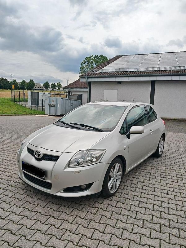Silber Gebraucht 2008 Toyota Auris Limousine | 3.500 € (Guter Preis) - Bild 1/4