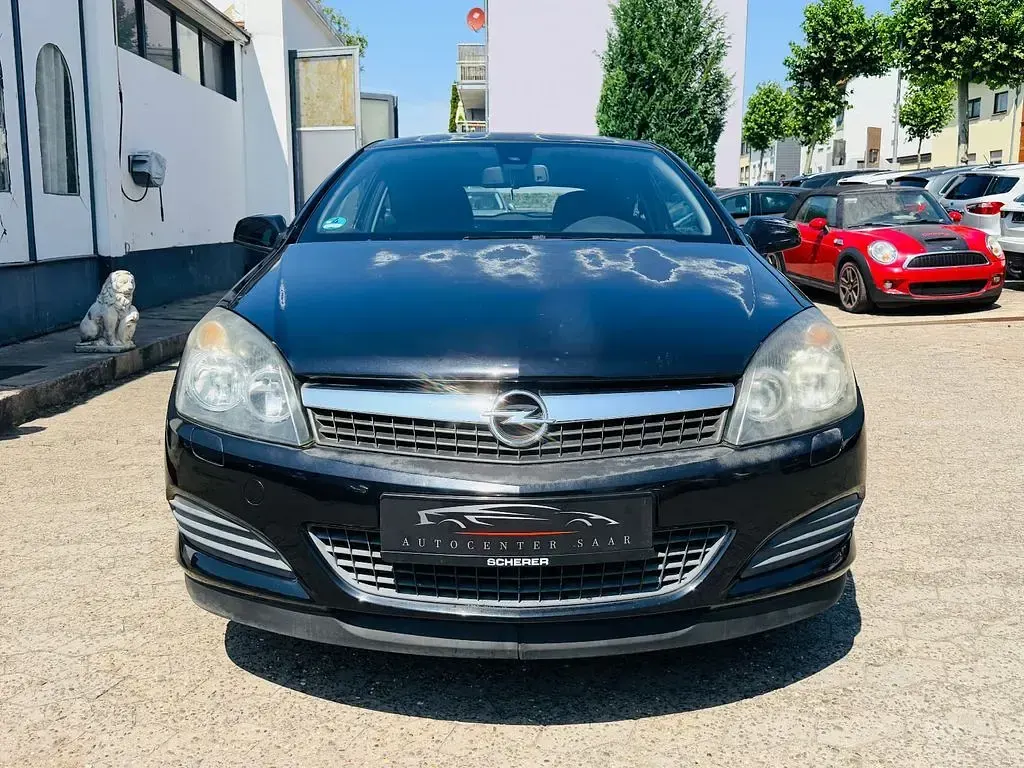 Gebraucht Opel Astra GTC Edition 90 PS (66 kW) 2008 Schwarz Limousine