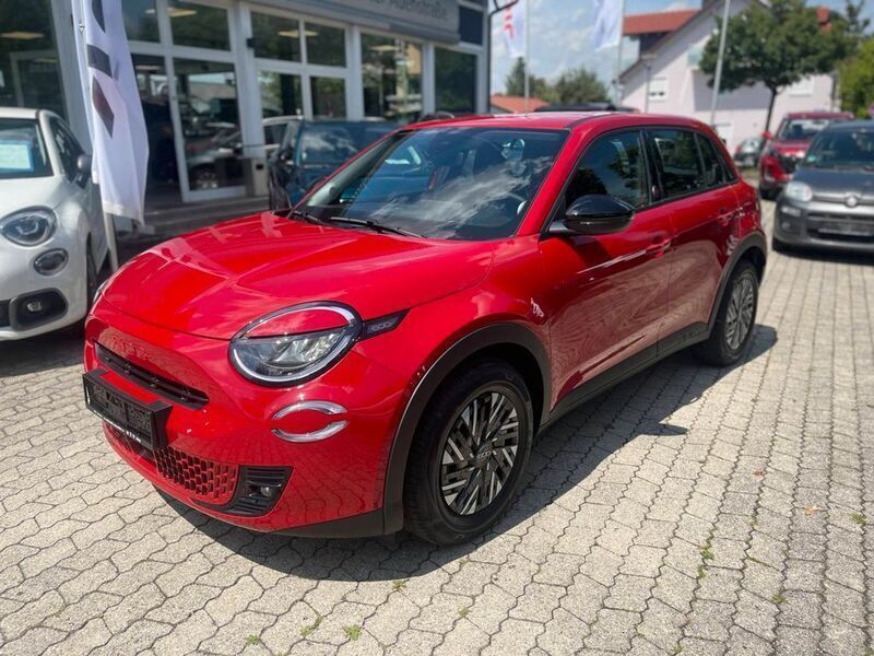 Rot Neu 2025 Fiat 600E Red SUV | 28.590 € (Superpreis) - Bild 1/4