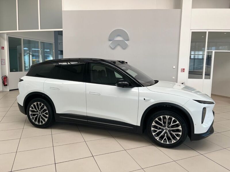 Weiß Gebraucht 2023 Nio EL6 SUV | 44.800 € - Bild 1/4