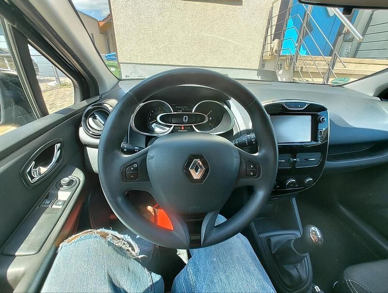 Gebraucht Renault Clio IV 90 PS (66 kW) 2014 Schwarz Limousine