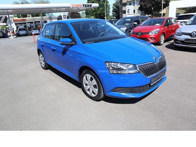 Gebraucht Skoda Fabia Cool Plus 60 PS (44 kW) 2019 Blau Limousine