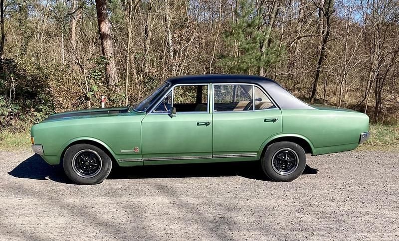 Second-hand Opel Commodore 115 CP (84 kW) 1970 Verde Berlinǎ