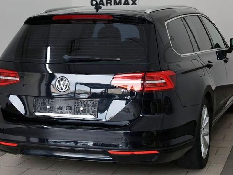 Gebraucht VW Passat Highline 150 PS (110 kW) 2015 Schwarz Kombi