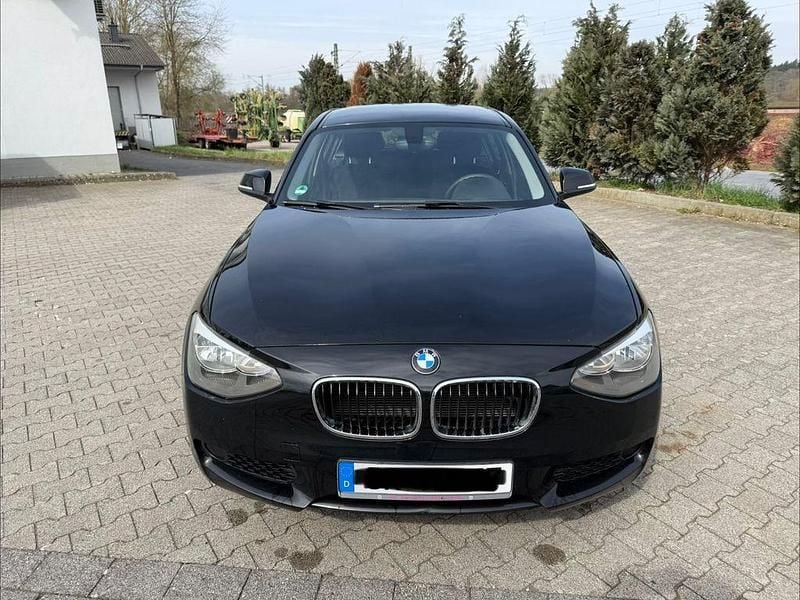Gebraucht BMW 114 Performance 102 PS (75 kW) 2012 Schwarz Kleinwagen