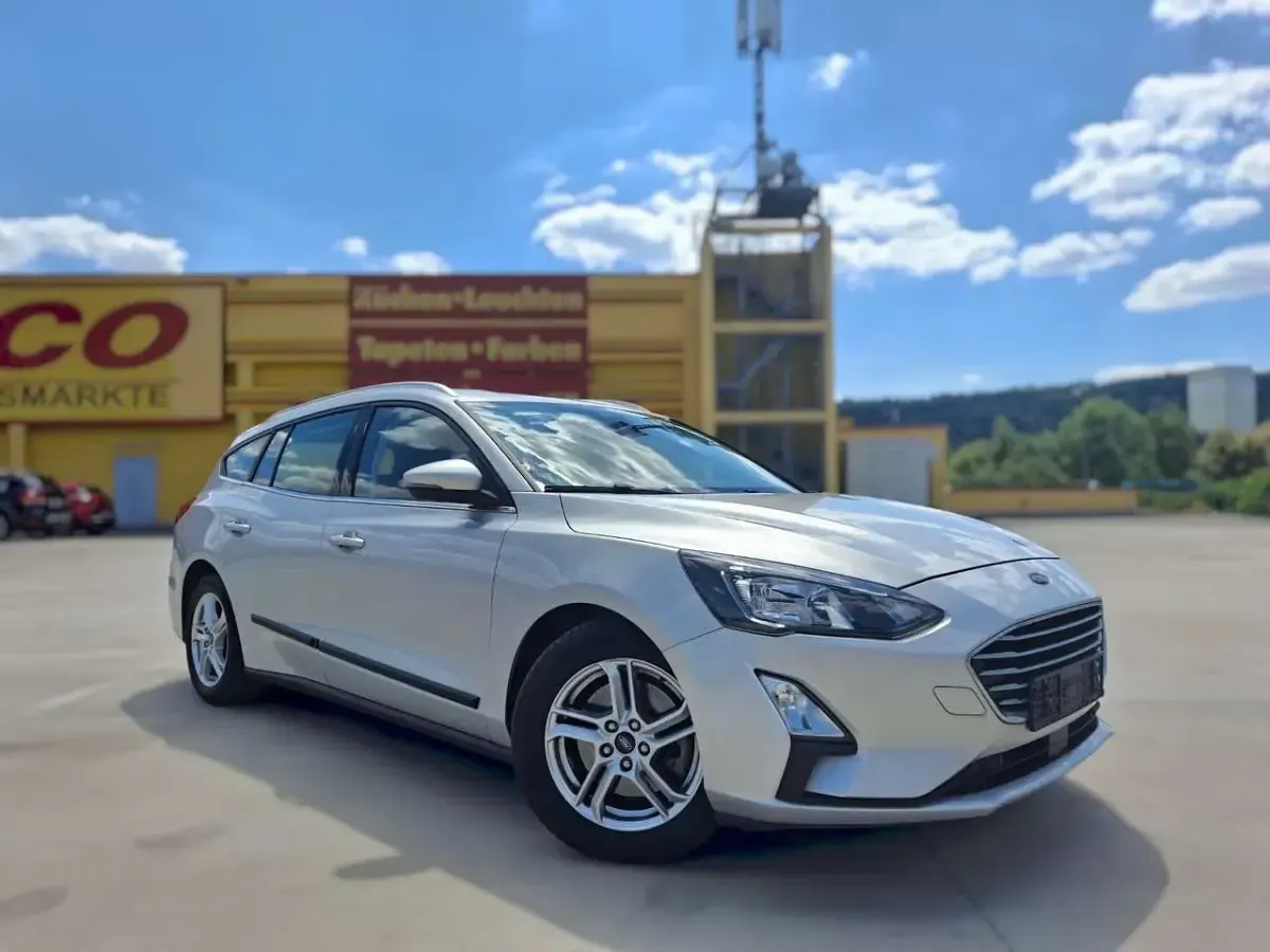 Gebraucht Ford Focus Cool & Connect 120 PS (88 kW) 2020 Grau Kombi