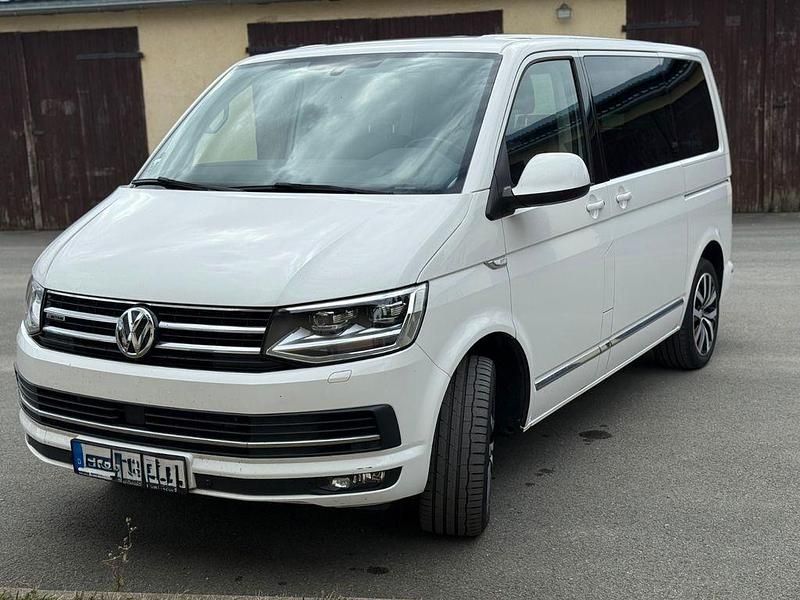 Weiß Gebraucht 2018 VW Multivan Van | 33.000 € - Bild 1/4