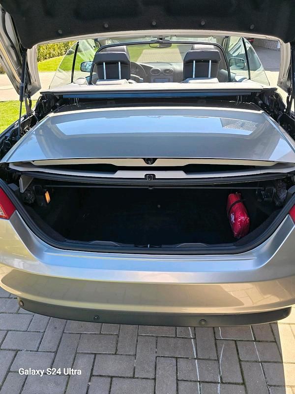 Gebraucht Ford Focus Cabriolet 145 PS (106 kW) 2009 Andere farben Cabrio