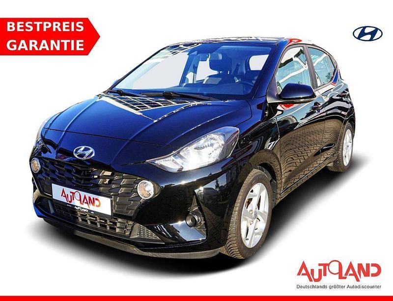 Grau Gebraucht 2022 Hyundai i10 Trend Kleinwagen | 13.950 € (Fairer Preis) - Bild 1/4