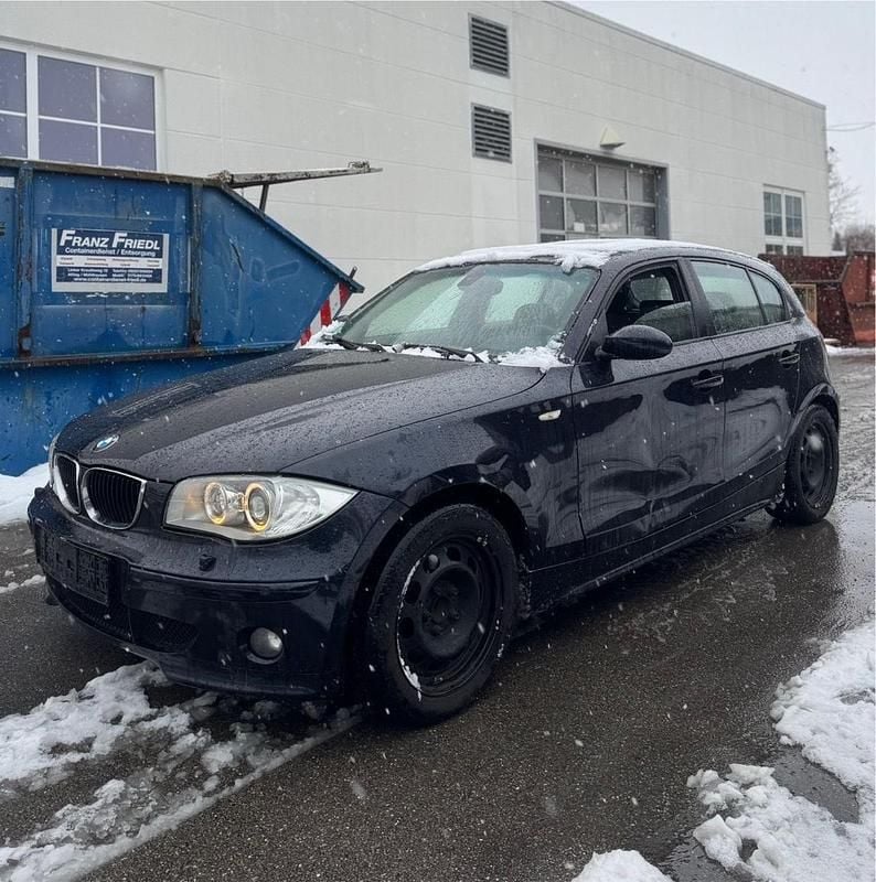Gebraucht BMW 120 163 PS (119 kW) 2006 Schwarz Kleinwagen