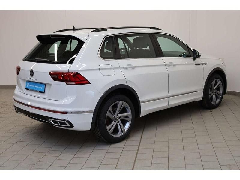 Gebraucht VW Tiguan R-line 150 PS (110 kW) 2024 Weiss SUV