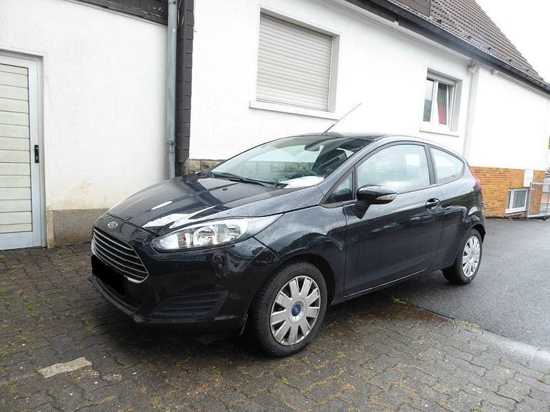 Schwarz Gebraucht 2013 Ford Fiesta Trend Kleinwagen | 6.000 € (Etwas zu teuer) - Bild 1/4