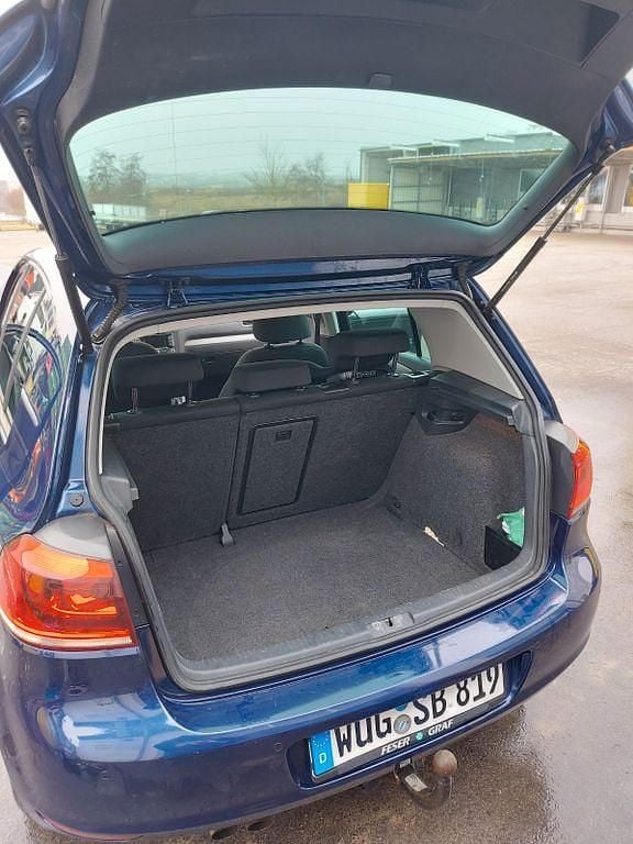 Gebraucht VW Golf VI Highline 122 PS (89 kW) 2011 Blau Kleinwagen