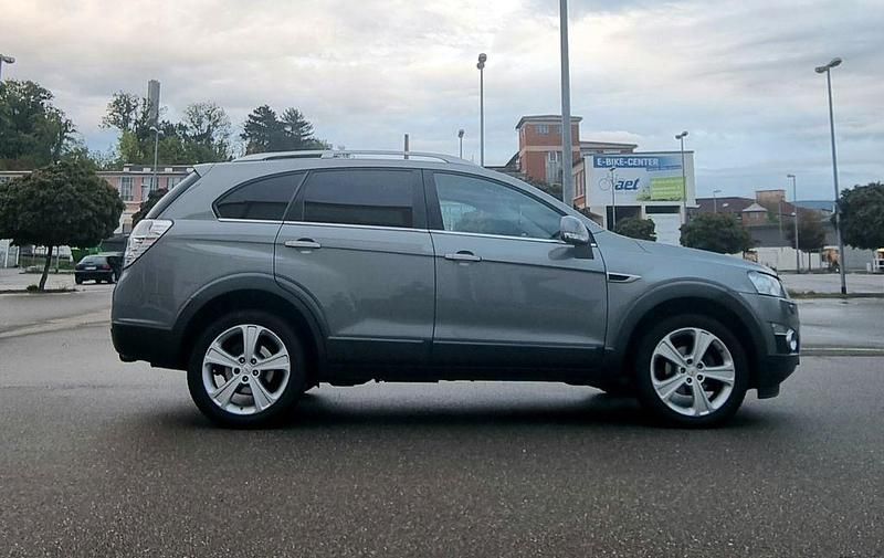 Gebraucht Chevrolet Captiva LTZ 184 PS (135 kW) 2012 Grau SUV
