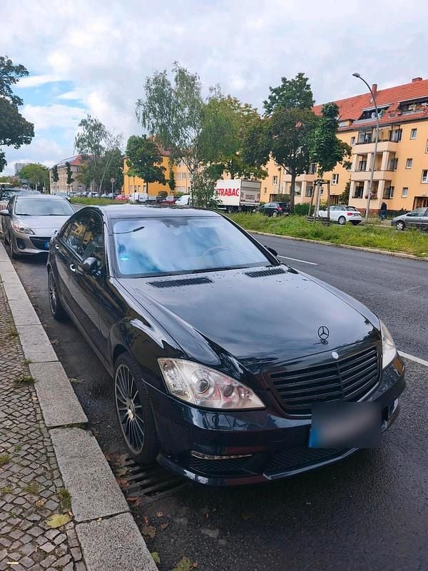 Schwarz Gebraucht 2008 Mercedes S500 Limousine | 8.999 € - Bild 1/4
