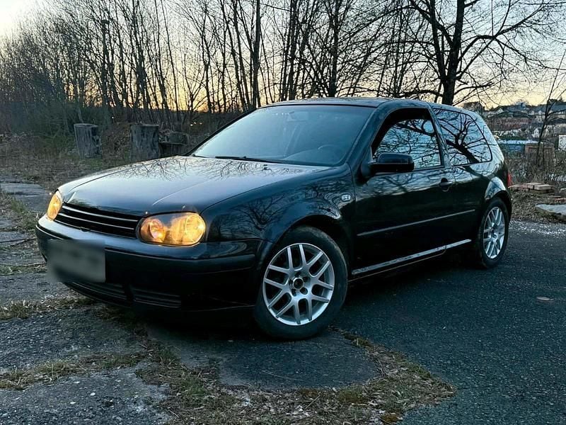 Gebraucht VW Golf 100 PS (73 kW) 2002 Schwarz Coupé