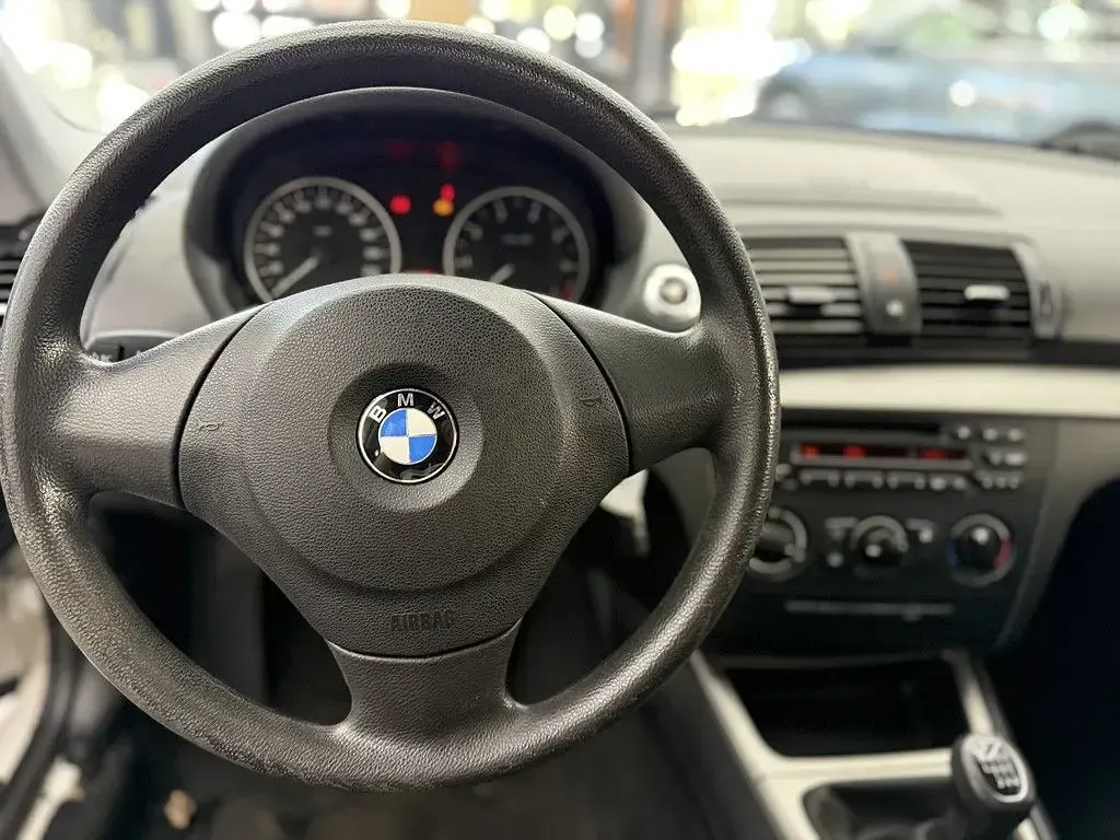 Gebraucht BMW 116 Efficient Dynamics 122 PS (89 kW) 2010 Alpinweiss iii Kleinwagen