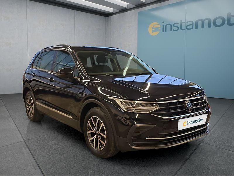 Gebraucht VW Tiguan 122 PS (89 kW) 2023 Schwarz SUV