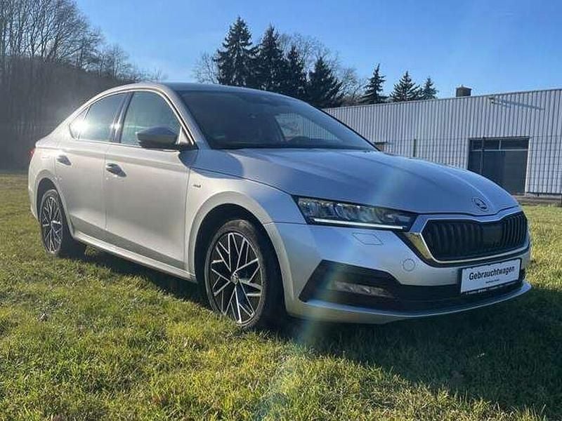 Gebraucht Skoda Octavia Clever 85 PS (62 kW) 2022 Silber