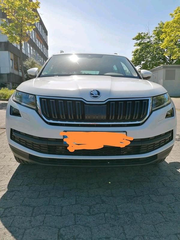 Weiß Gebraucht 2018 Skoda Kodiaq SUV | 23.000 € (Superpreis) - Bild 1/4