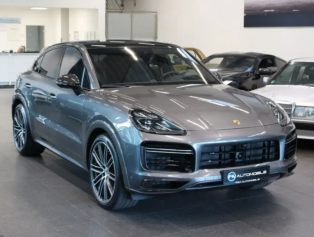 Gebraucht Porsche Cayenne Turbo 549 PS (403 kW) 2023 Grau SUV