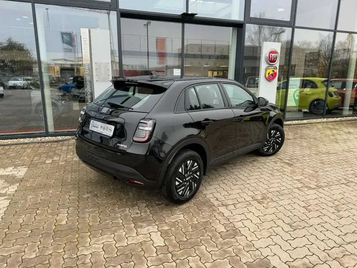 Gebraucht Fiat 600 101 PS (74 kW) 2024 Schwarz SUV