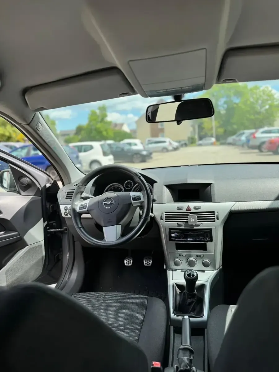 Gebraucht Opel Astra 140 PS (102 kW) 2006 Grau Kleinwagen