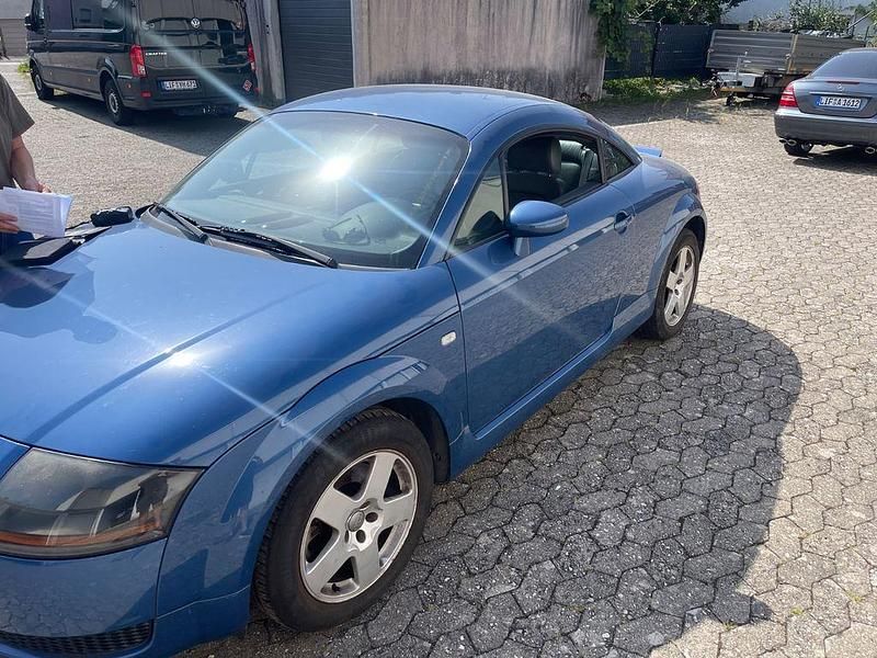 Blau Gebraucht 1999 Audi TT Sport Coupé | 4.200 € (Superpreis) - Bild 1/4