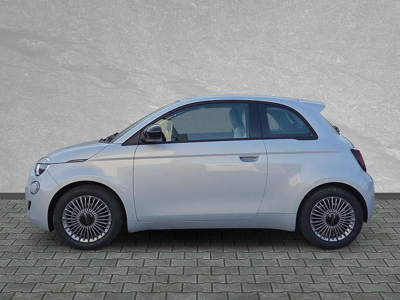 Neu Fiat 500 Icon 65 PS (47 kW) 2026 Celestial blau Kleinwagen