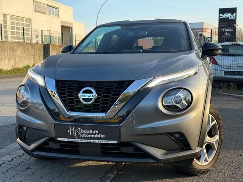 Grau Gebraucht 2021 Nissan Juke N-Connecta SUV | 13.999 € (Guter Preis) - Bild 1/4