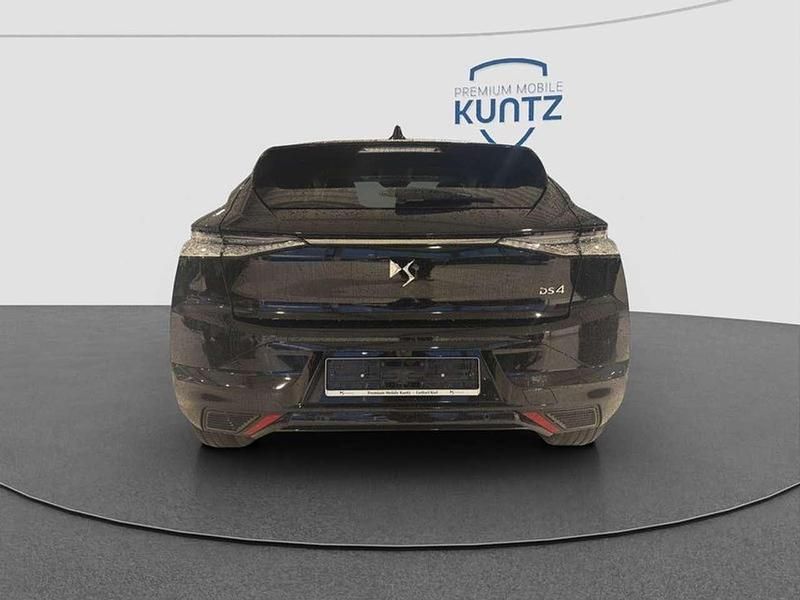 Neu DS Automobiles DS4 131 PS (96 kW) 2025 Schwarz perla nera/typ aussenverkleidung lackierung Kleinwagen