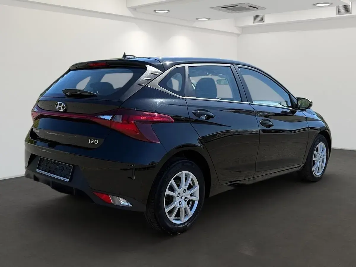 Gebraucht Hyundai i20 Select 101 PS (74 kW) 2022 Kleinwagen