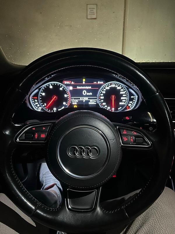 Schwarz Gebraucht 2011 Audi A8 Limousine | 15.000 € (Fairer Preis) - Bild 1/4