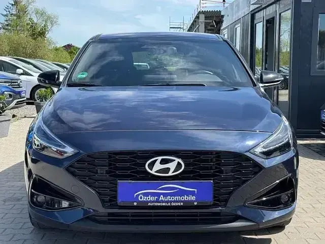 Gebraucht Hyundai i30 Advantage 110 PS (80 kW) 2025 Blau Limousine