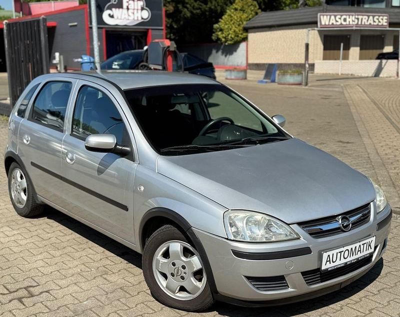 Używany Opel Corsa 75 KM (55 kW) 2004 Srebrny Hatchback