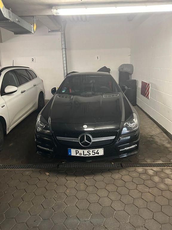 Gebraucht Mercedes SLK200 184 PS (135 kW) 2012 Schwarz Cabrio
