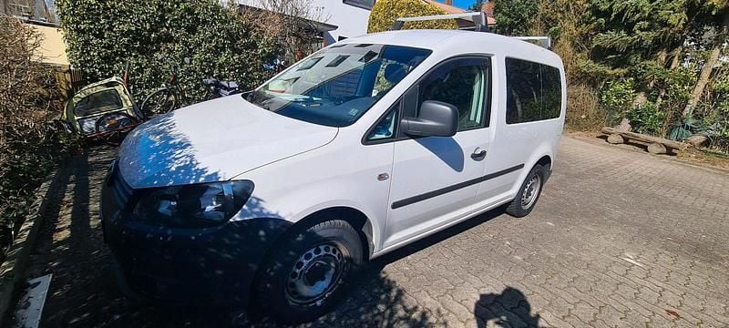Weiß Gebraucht 2013 VW Caddy Van / Kleinbus | 5.500 € (Etwas zu teuer) - Bild 1/4