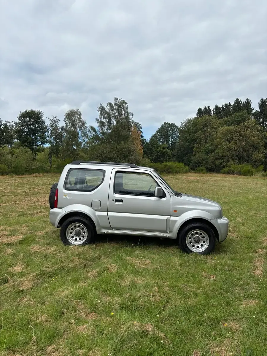 Gebraucht Suzuki Jimny Ranger 86 PS (63 kW) 2009 Silber SUV