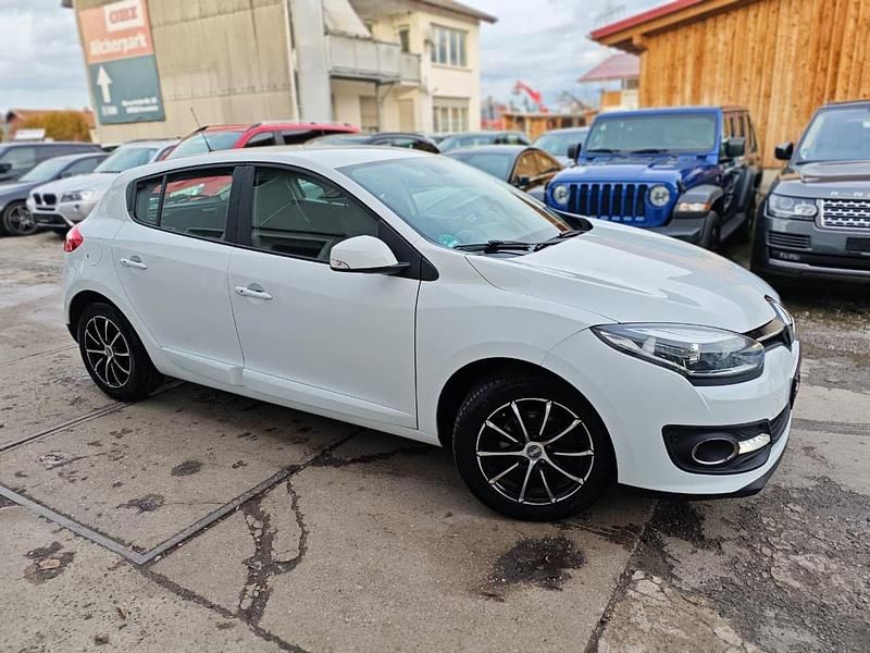 Second-hand Renault Mégane 132 CP (97 kW) 2014 Alb Berlinǎ
