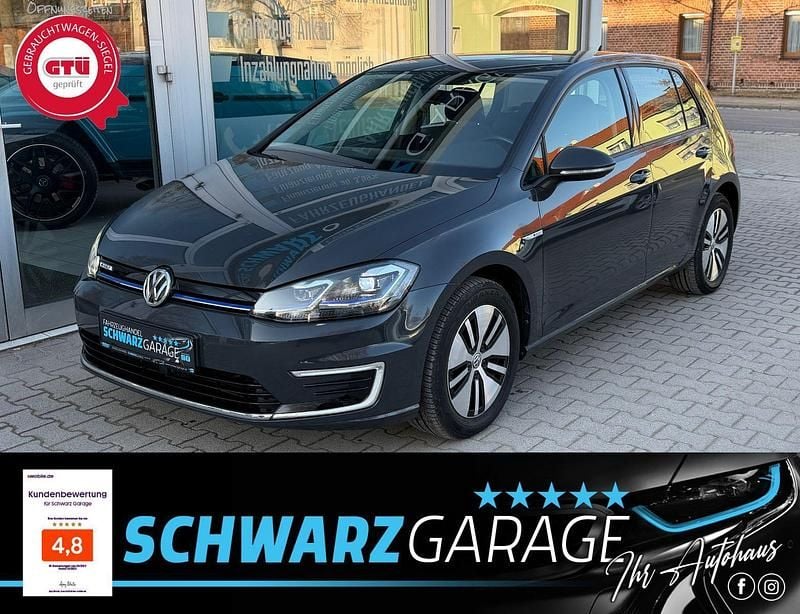 Gebraucht VW Golf 100 kW (136 PS) 2020 Grau Limousine