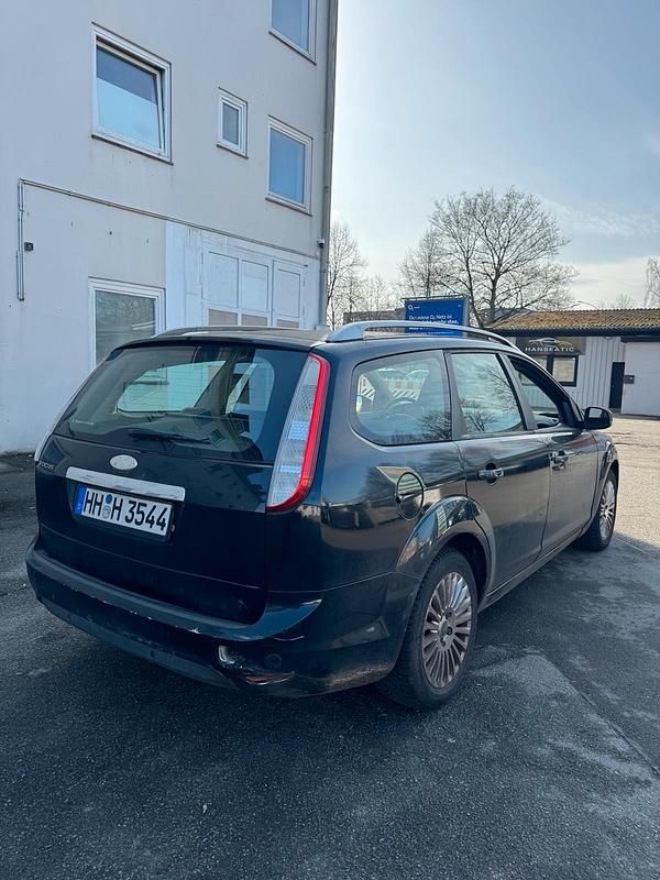 Gebraucht Ford Focus 101 PS (74 kW) 2008 Schwarz Kombi