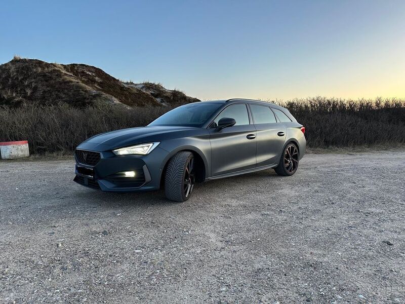 Grau Gebraucht 2022 Cupra Leon VZ Kombi | 28.000 € (Guter Preis) - Bild 1/4