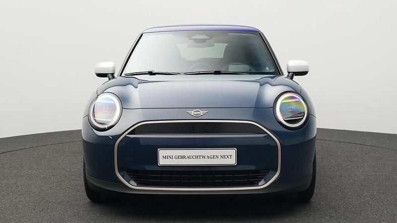 Gebraucht Mini Cooper Favoured 135 kW (184 PS) 2024 Indigo sunset blue Kleinwagen
