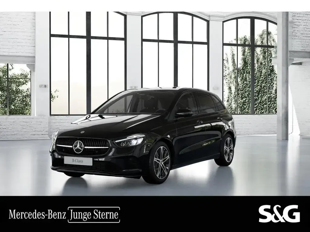 Gebraucht Mercedes B220 Night 190 PS (139 kW) 2025 Kleinwagen