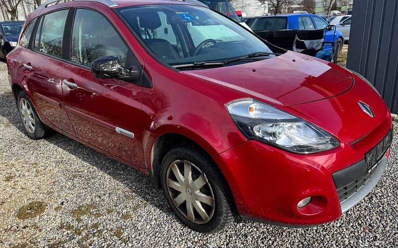 Gebraucht Renault Clio II 101 PS (74 kW) 2009 Rot Kleinwagen
