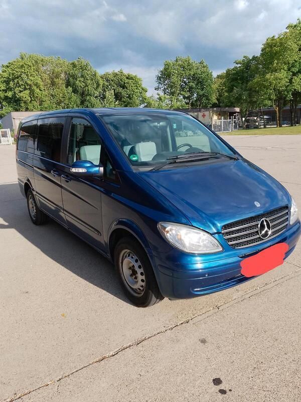 Blau Gebraucht 2005 Mercedes Viano Van / Kleinbus | 11.500 € - Bild 1/4