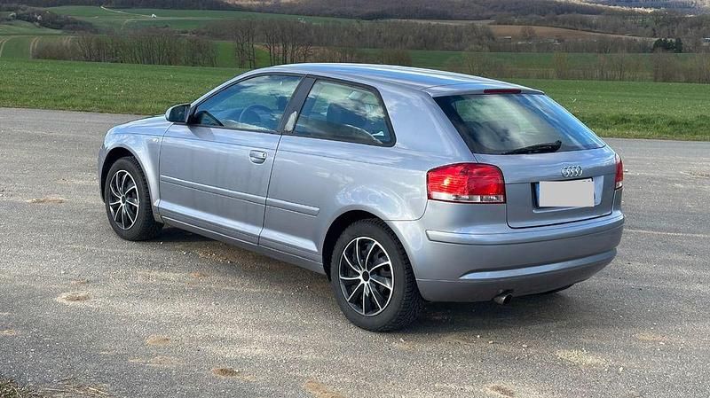 Gebraucht Audi A3 Ambiente 102 PS (75 kW) 2007 Grau Kleinwagen