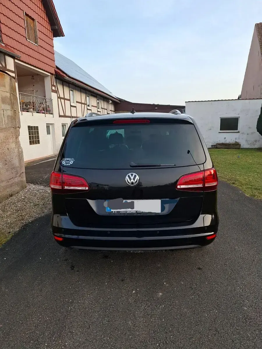 Gebraucht VW Sharan Allstar 150 PS (110 kW) 2017 Schwarz Van / Kleinbus