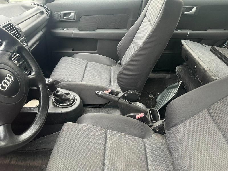 Occasion Audi A2 75 ch (55 kW) 2003 Argent Citadine