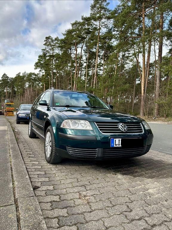 Gebraucht VW Passat Comfortline 116 PS (85 kW) 2001 Grün Kombi